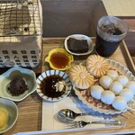 茶房 菊泉 - 自分で焼くお団子のセットドリンク付き（アイスコーヒー）