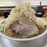 らーめん大 - 『醤油ラーメン野菜マシニンニクマシ』