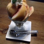 窯右衛門 - 桃パフェ