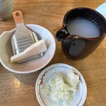 蕎里 - 薬味　辛味大根　蕎麦湯