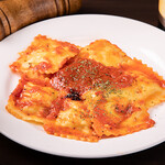 アンリーヴル - ラビオリのトマトソース