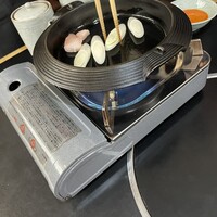 肉の山本 - 牛脂で焼くネギは、美味しさ倍増！