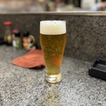 うなぎ家 - 生ビールのグラスは小さめ