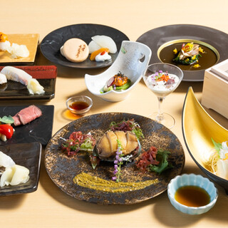 150年受け継がれてきた伝統の味を、四季折々のコースで堪能