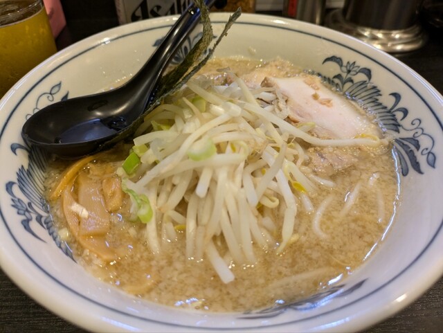 Hustle Ramen Honma Asakusa Ten photo 2