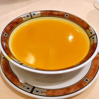 エリオ・ロカンダ・イタリアーナ - Pranzo Amore（サービスランチ）：Zuppa di verdura 野菜のスープ