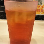 蒙古タンメン中本 - サービスのウーロン茶