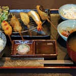 串かつまるまん - 串かつ定食