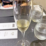 Japanese Soba Noodles 蔦 - スパークリングな「KOMUBUCHA」