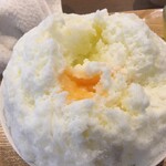 카지츠토 코오리 이와사와 히로시마점 - 조금씩 뿌려서 맛의 차이를 즐길 수 있습니다.