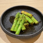 肉割烹 湧月 - アスパラソテー
