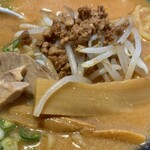 麺屋 武家 - 具材アップ