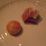 Q.E.D.CLUB - チーズシュー、生ハムはちみつ