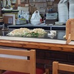 お好み焼きてっちゃん - 焼き待ち