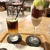 メリーイングランド - シャインマスカットのパンナコッタティーゼリーとコーヒートニック