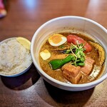 奥芝商店 - 北海道バターと炙りベーコンカリー ご飯並盛り