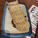 餃子と唐揚げの酒場 しんちゃん - 