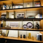 THE-MOMENT GRILL&DINING - 駅や電車にちなんだオブジェ