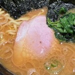 ラーメン 厚木家 - チャーシューはモモのスモーク。