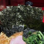 ラーメン 厚木家 - 海苔増しは5枚100円。
