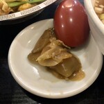 百番 - ゴマ油が絶妙　ザーサイも手抜きなし