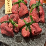 大阪焼肉 うしとみ - 