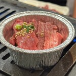 大阪焼肉 うしとみ - 