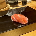 恵比寿 鮨 ふじまさ - トロの漬け（握り）