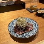 恵比寿 鮨 ふじまさ - 鰹の藁焼き