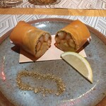 fu-fu shisen - 赤エビとジャガイモの春巻き
