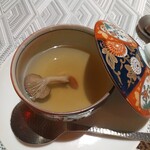fu-fu shisen - 薬膳蒸しスープ