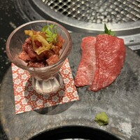 銀座 山科 - ユッケ、赤身刺身