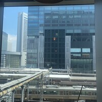 BLUE YARD - いつも空いてるJR線路側のカウンター席