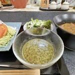 なんか喰ぃ亭 - 大葉香るつけ汁