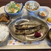 もつ煮 こえど酒場 大福 - イワシ塩焼2尾定食にもつ煮単品小追加