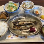 もつ煮 こえど酒場 大福 - イワシ塩焼2尾定食にもつ煮単品小追加