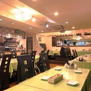 【全席70名ご利用可能！】ゆっくり座れる隠れ家空間をご用意！