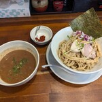 らぁ麺しろ - 魚介辛つけ麺(大)。