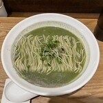 NIBOSHI MANIA - ニラ煮干蕎麦 950円