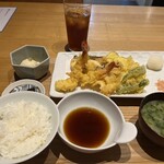 呼子活イカ 博多巻き串 燈 - 