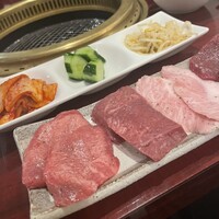 焼肉ギュウミー - 