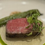 季音 - 熟成肉の薪火焼き