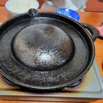 焼肉みよし - ジンギスカンの時に使うような形をしていました