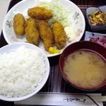 セントラルグリル - カキフライ定食です