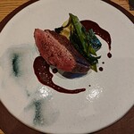 ダ テッラ - 分厚い鴨ロース。美味しかった、ソースはマスタードが入っており、合います。