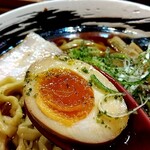 俺の中華たなか家 - 「味玉」蓮華リフト⤴️