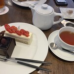 パティスリー・パリセヴェイユ - ポットでサーブされる紅茶が嬉しい