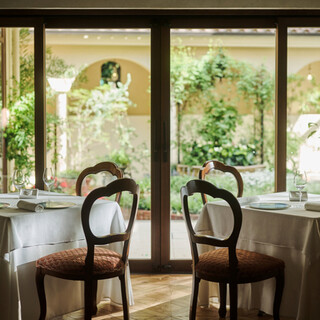 春のお集まりはレストランで