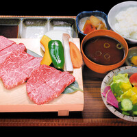 まるあき ランチメニュー : 丸明 茶屋ヶ坂店 （まるあき） - 茶屋ケ坂/焼肉