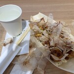 お好み焼き清十郎 - 6個入りのたこ焼き